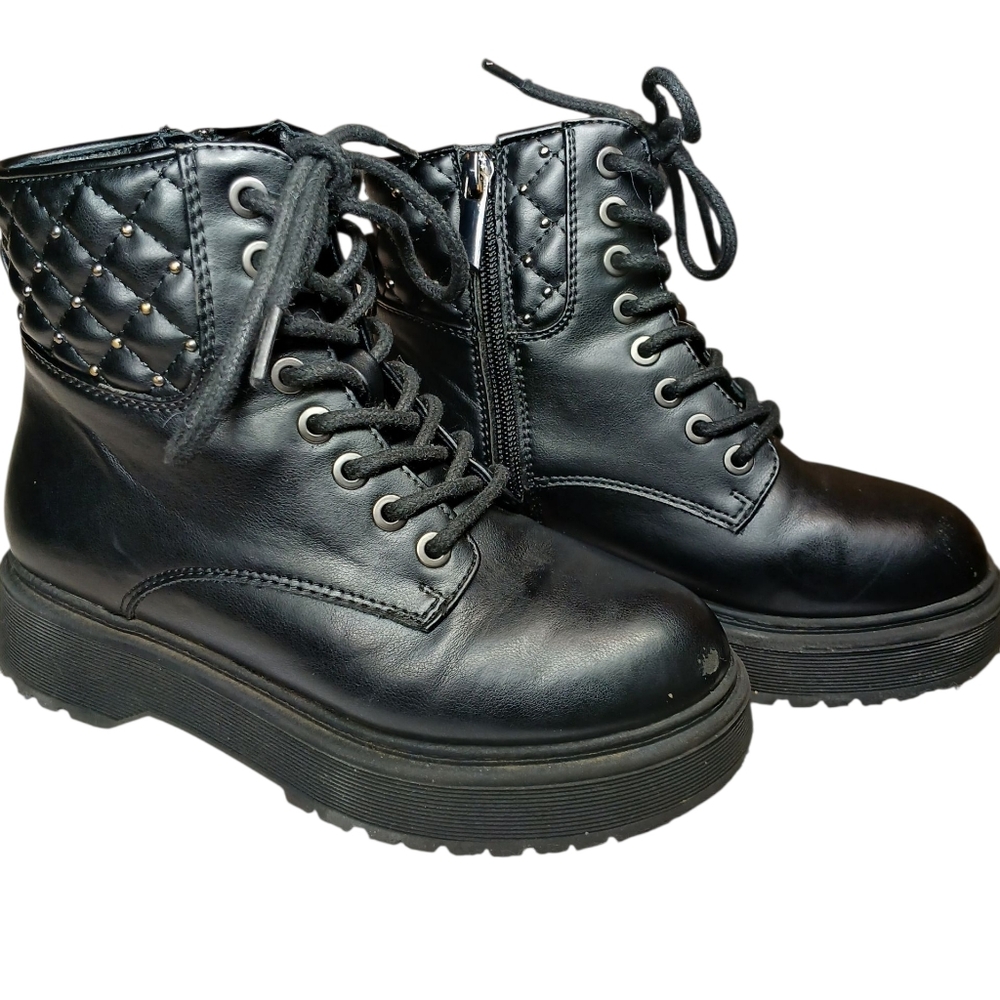 Sonoma Girls Black Combat Boots w/ Quilted Stud Detail | Size 1 - Picture 6 of 14